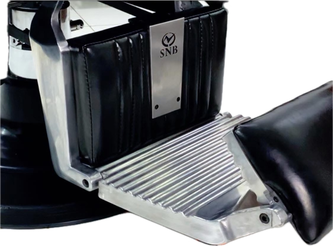 Cụm gác chân hai tầng của BA-14 Pro trên nền sáng